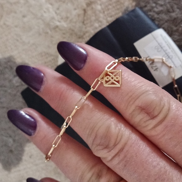 Michelle McDowell love Collection 18 karat gold plated chain 16 in. NWT❤️ - Picture 6 of 7